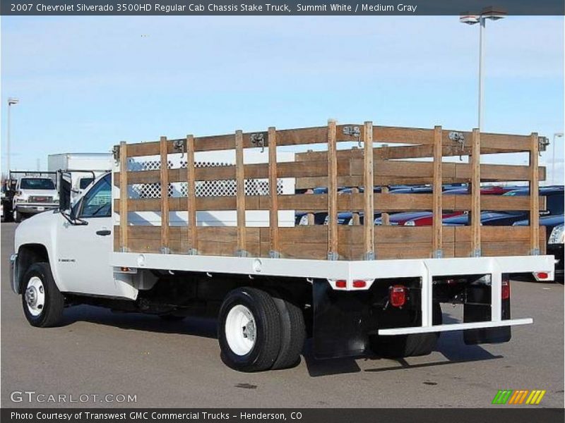Summit White / Medium Gray 2007 Chevrolet Silverado 3500HD Regular Cab Chassis Stake Truck