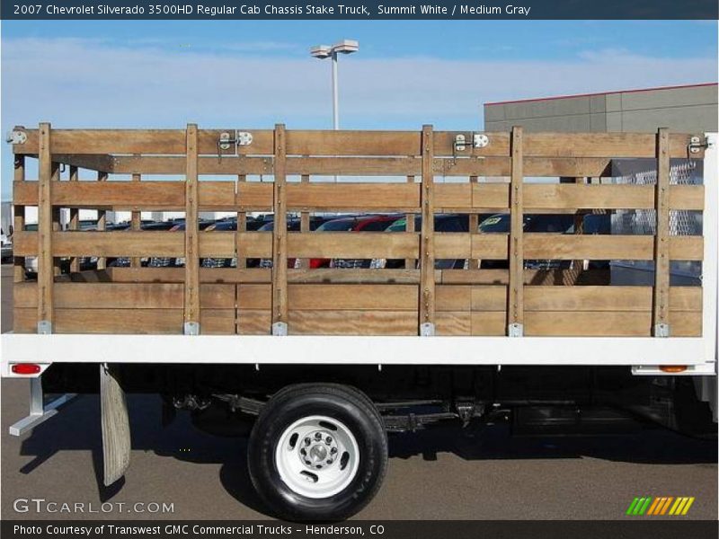 Summit White / Medium Gray 2007 Chevrolet Silverado 3500HD Regular Cab Chassis Stake Truck