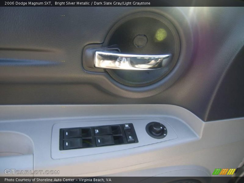 Bright Silver Metallic / Dark Slate Gray/Light Graystone 2006 Dodge Magnum SXT