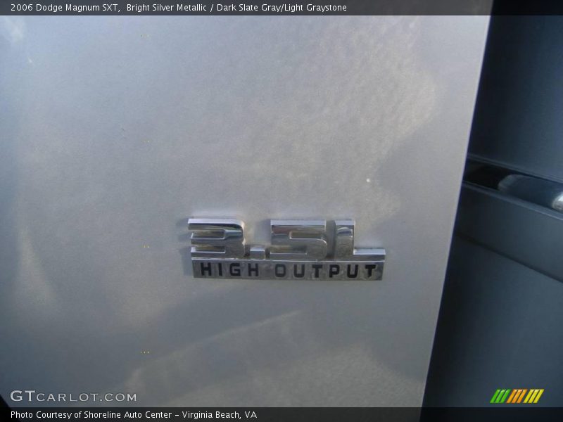 Bright Silver Metallic / Dark Slate Gray/Light Graystone 2006 Dodge Magnum SXT