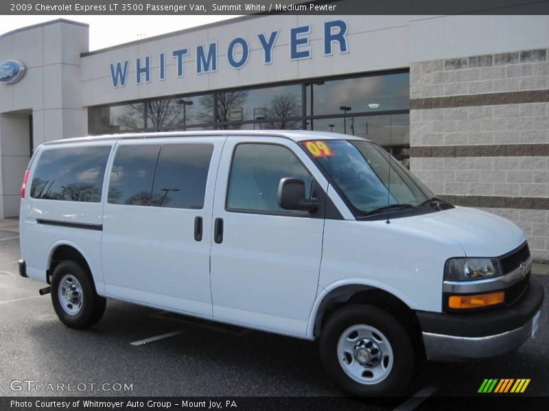 Summit White / Medium Pewter 2009 Chevrolet Express LT 3500 Passenger Van