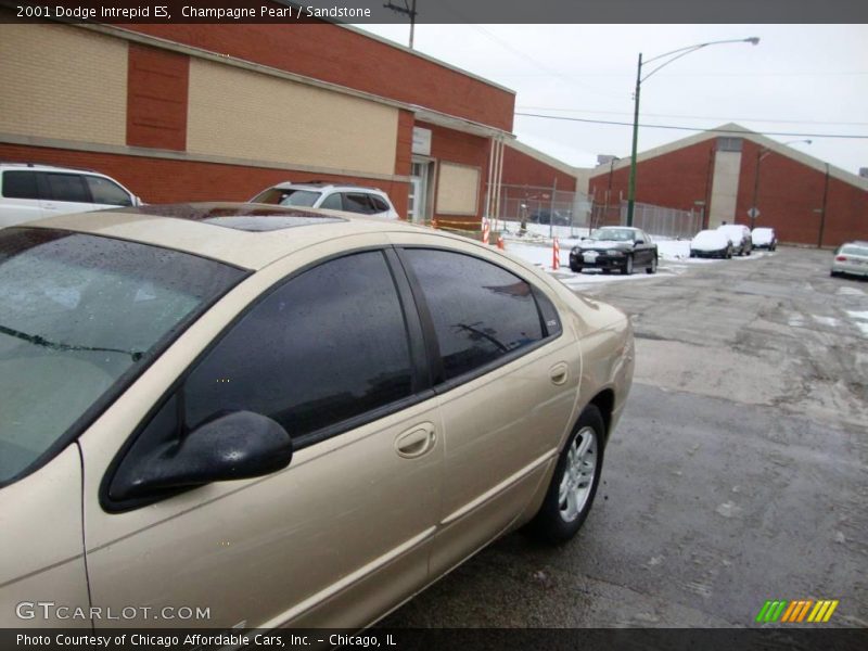 Champagne Pearl / Sandstone 2001 Dodge Intrepid ES