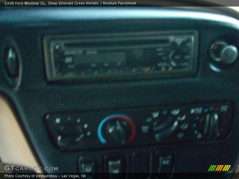 Deep Emerald Green Metallic / Medium Parchment 1998 Ford Windstar GL