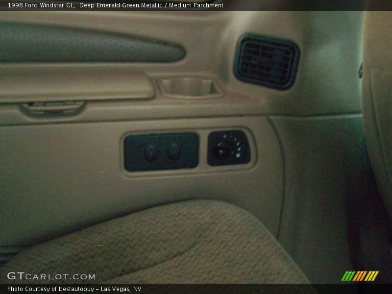 Deep Emerald Green Metallic / Medium Parchment 1998 Ford Windstar GL
