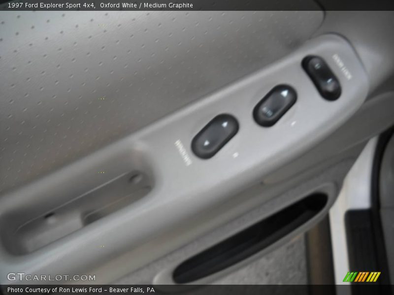 Oxford White / Medium Graphite 1997 Ford Explorer Sport 4x4