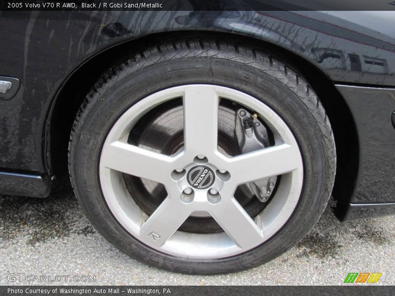 Black / R Gobi Sand/Metallic 2005 Volvo V70 R AWD