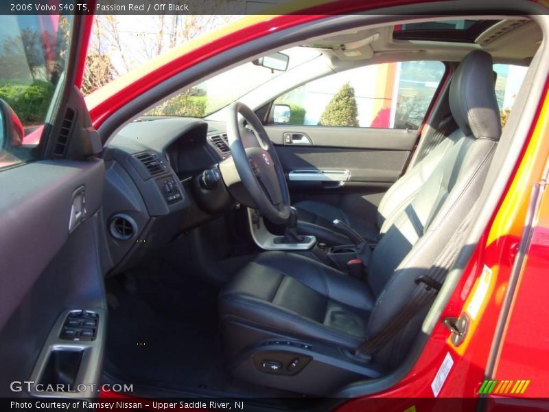 Passion Red / Off Black 2006 Volvo S40 T5