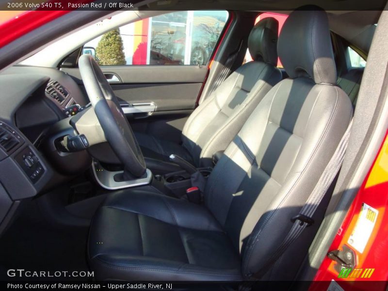 Passion Red / Off Black 2006 Volvo S40 T5