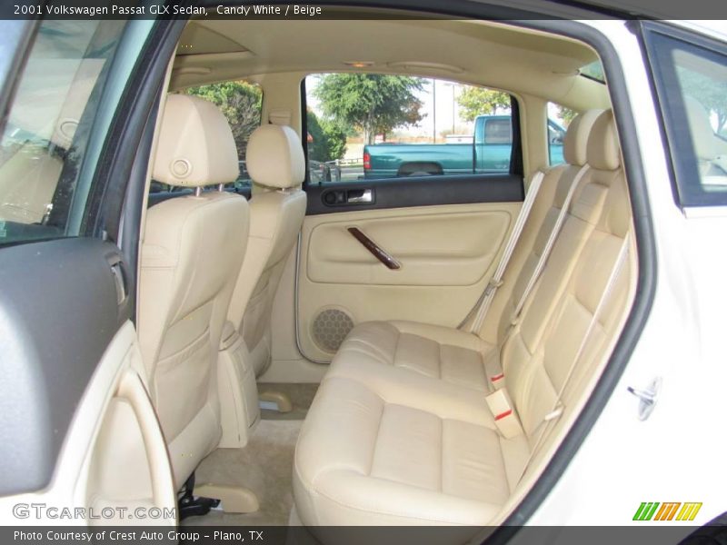 Candy White / Beige 2001 Volkswagen Passat GLX Sedan