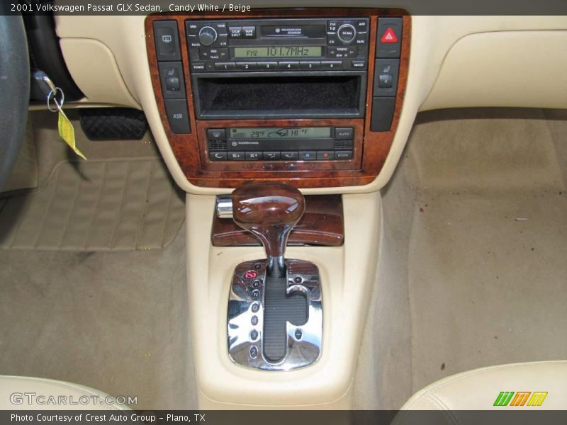 Candy White / Beige 2001 Volkswagen Passat GLX Sedan