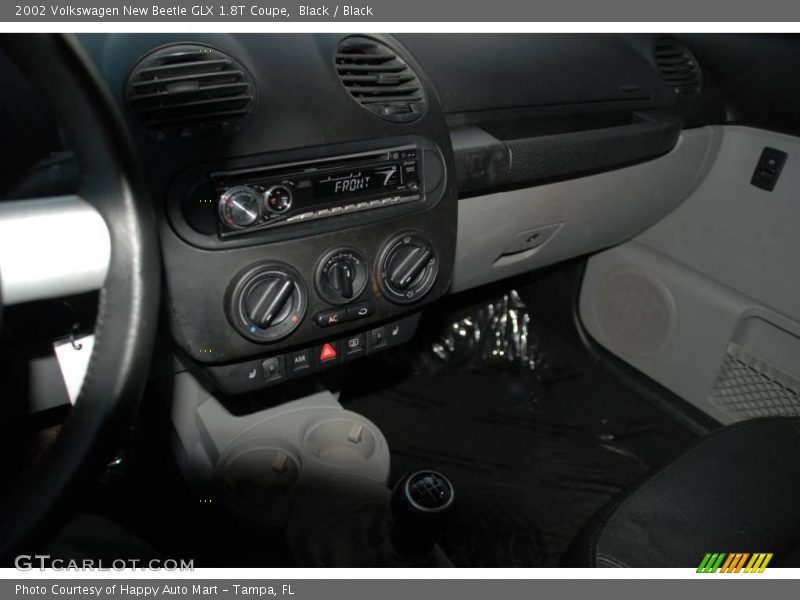 Black / Black 2002 Volkswagen New Beetle GLX 1.8T Coupe