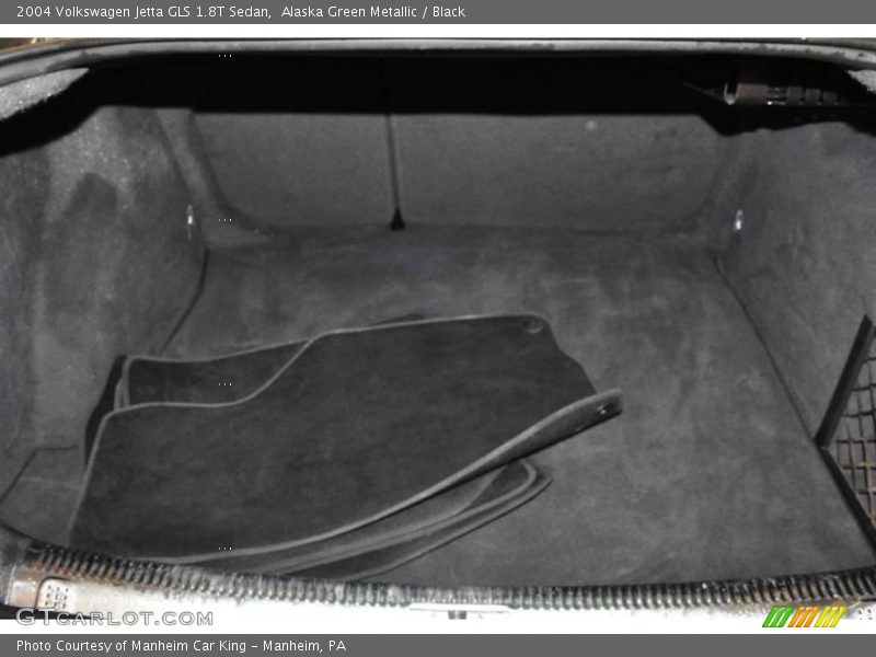 Alaska Green Metallic / Black 2004 Volkswagen Jetta GLS 1.8T Sedan