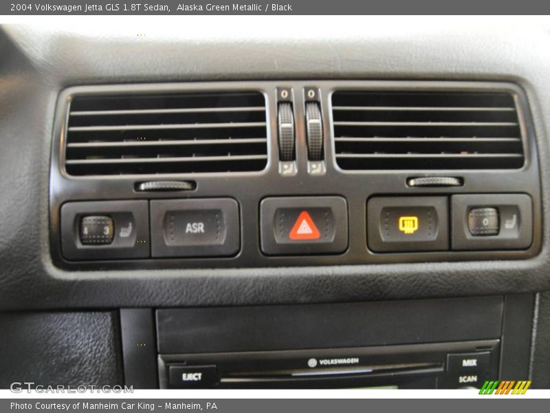 Alaska Green Metallic / Black 2004 Volkswagen Jetta GLS 1.8T Sedan