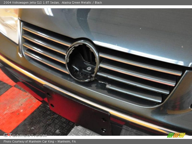 Alaska Green Metallic / Black 2004 Volkswagen Jetta GLS 1.8T Sedan