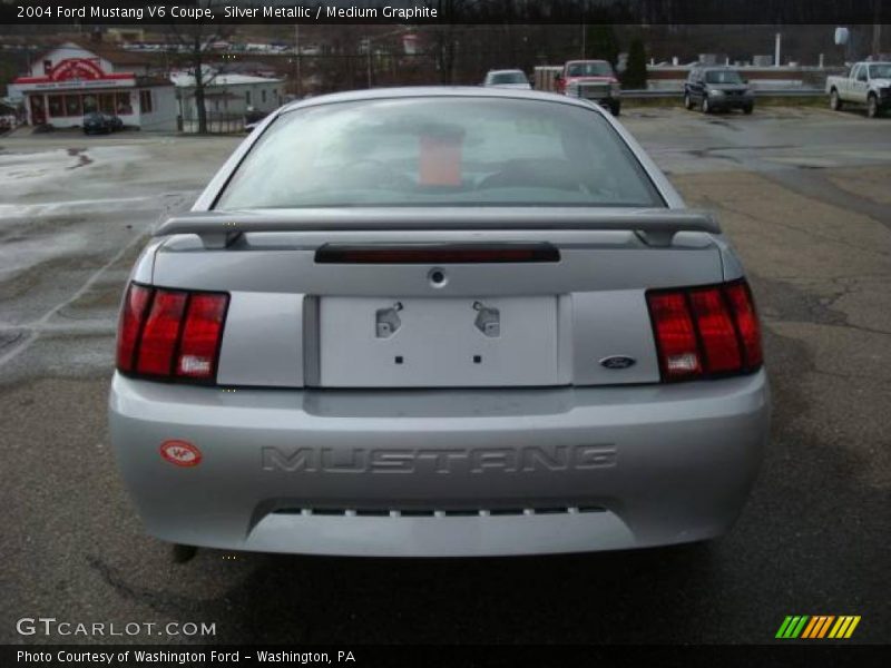 Silver Metallic / Medium Graphite 2004 Ford Mustang V6 Coupe