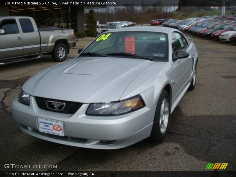 Silver Metallic / Medium Graphite 2004 Ford Mustang V6 Coupe