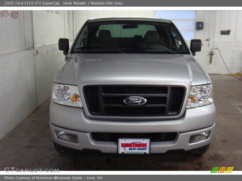 Silver Metallic / Medium Flint Grey 2005 Ford F150 STX SuperCab