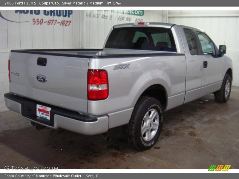 Silver Metallic / Medium Flint Grey 2005 Ford F150 STX SuperCab