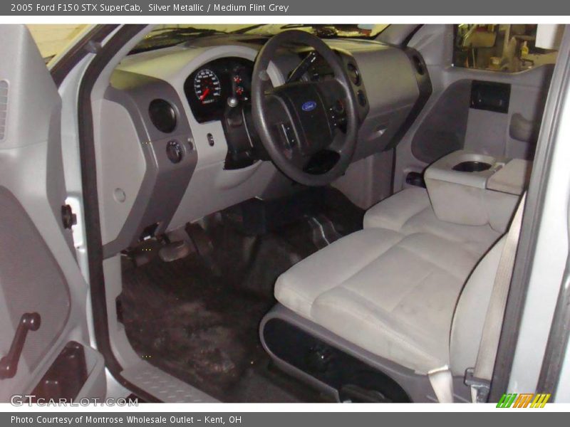 Silver Metallic / Medium Flint Grey 2005 Ford F150 STX SuperCab