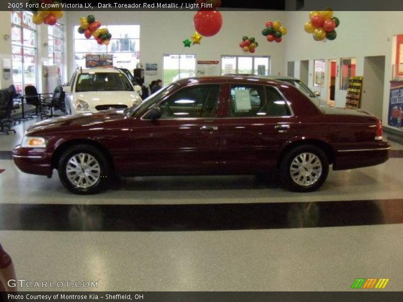Dark Toreador Red Metallic / Light Flint 2005 Ford Crown Victoria LX