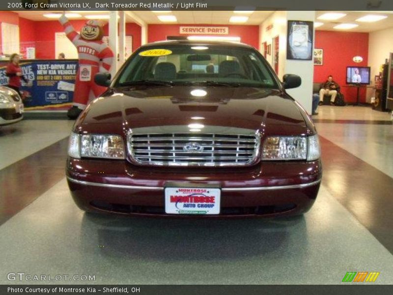 Dark Toreador Red Metallic / Light Flint 2005 Ford Crown Victoria LX