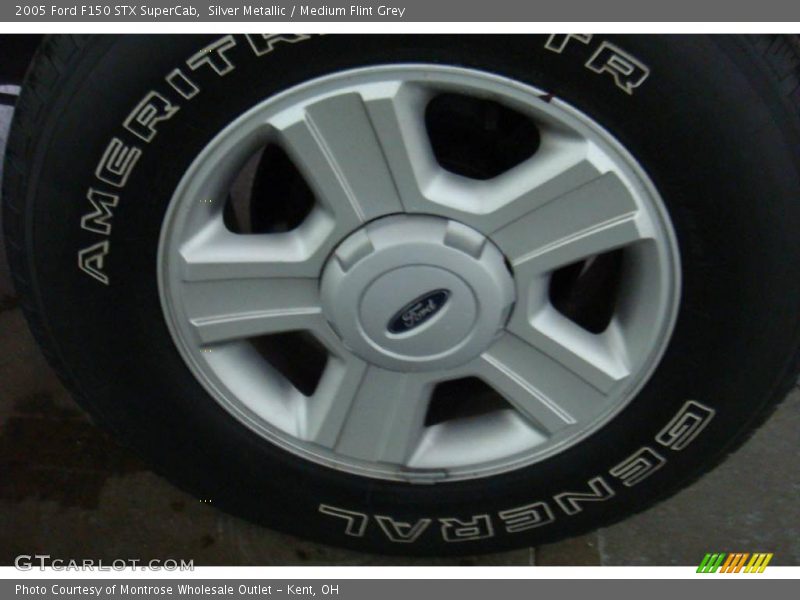 Silver Metallic / Medium Flint Grey 2005 Ford F150 STX SuperCab