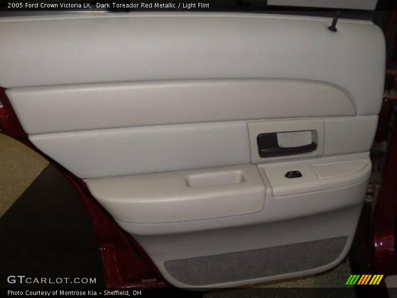 Dark Toreador Red Metallic / Light Flint 2005 Ford Crown Victoria LX