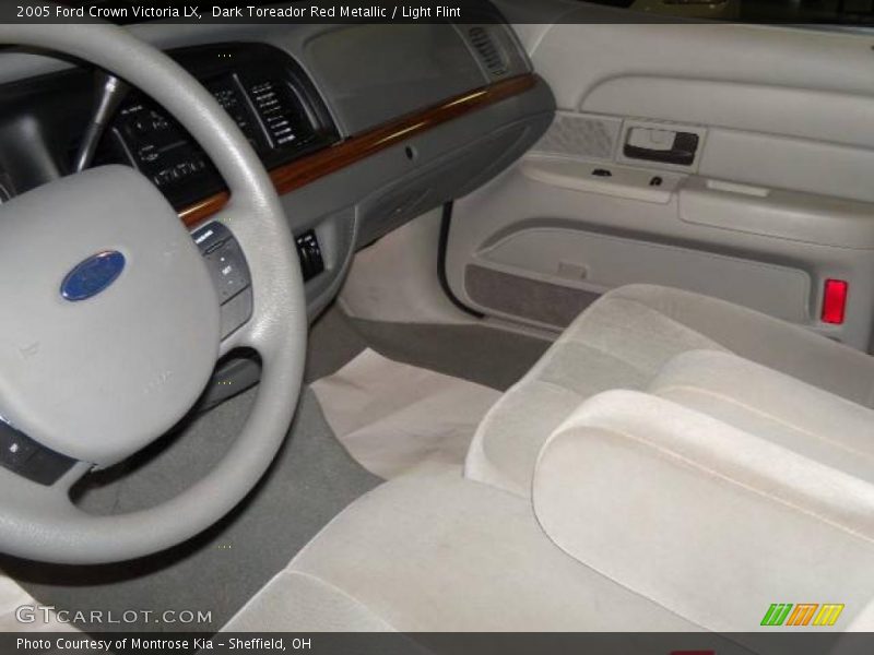 Dark Toreador Red Metallic / Light Flint 2005 Ford Crown Victoria LX