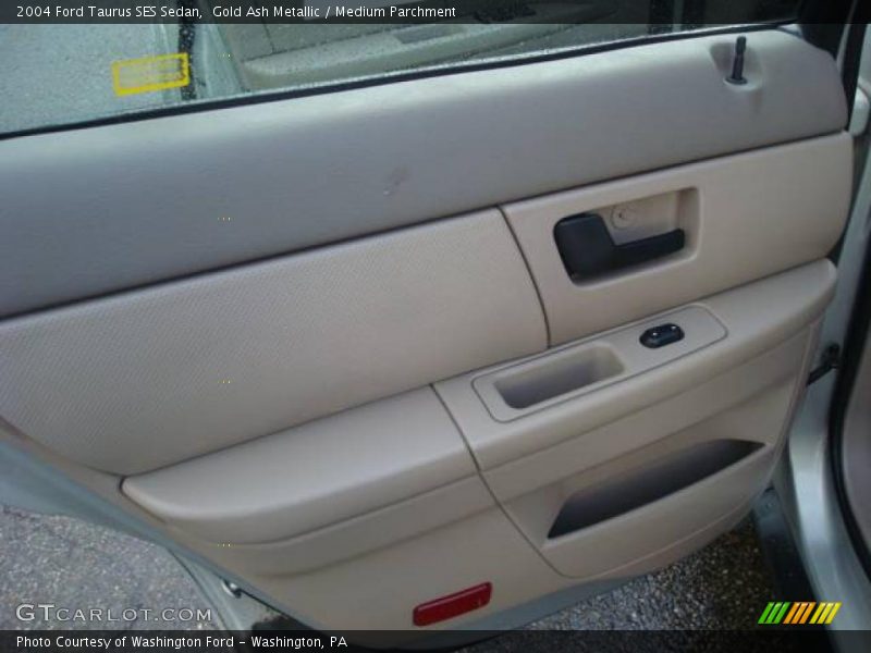 Gold Ash Metallic / Medium Parchment 2004 Ford Taurus SES Sedan