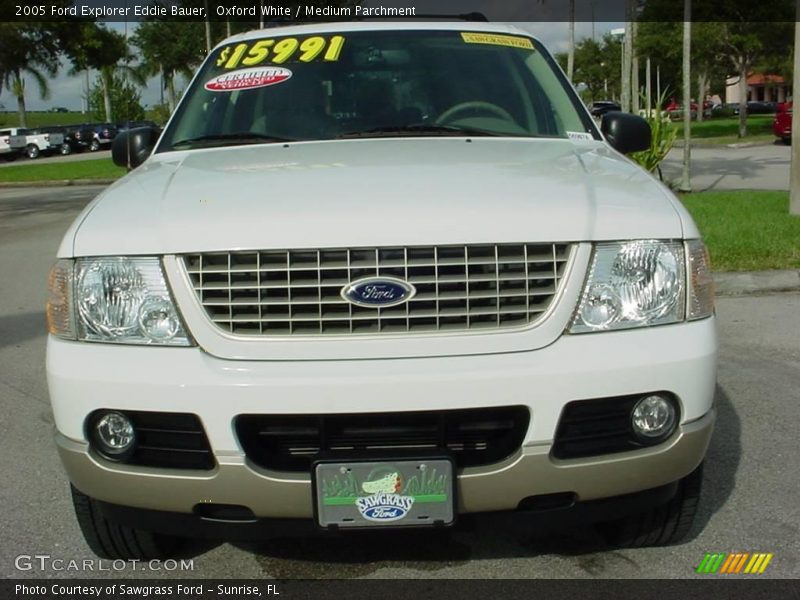 Oxford White / Medium Parchment 2005 Ford Explorer Eddie Bauer