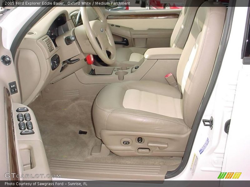 Oxford White / Medium Parchment 2005 Ford Explorer Eddie Bauer