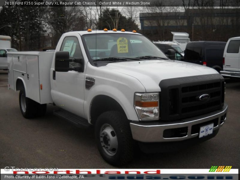 Oxford White / Medium Stone 2010 Ford F350 Super Duty XL Regular Cab Chassis