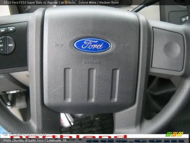 Oxford White / Medium Stone 2010 Ford F350 Super Duty XL Regular Cab Chassis