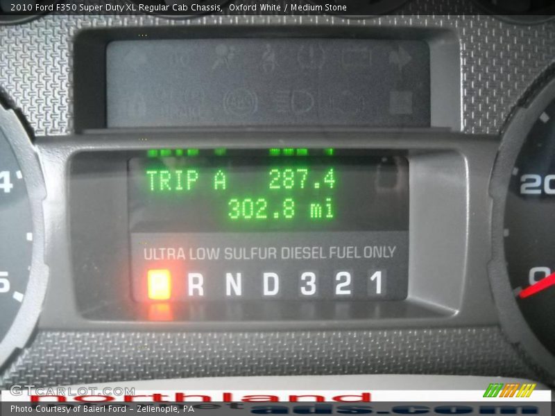 Oxford White / Medium Stone 2010 Ford F350 Super Duty XL Regular Cab Chassis
