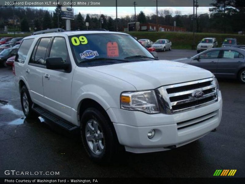 Oxford White / Stone 2009 Ford Expedition XLT 4x4