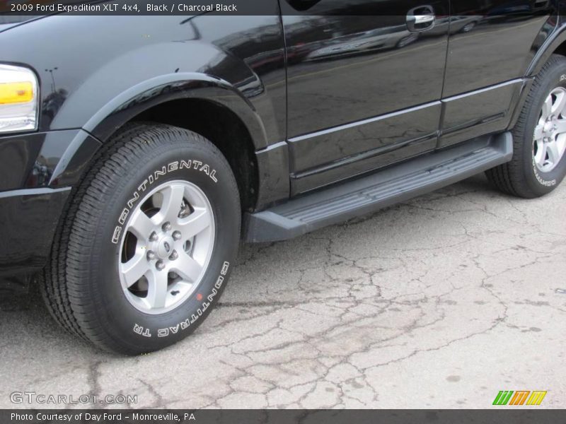 Black / Charcoal Black 2009 Ford Expedition XLT 4x4