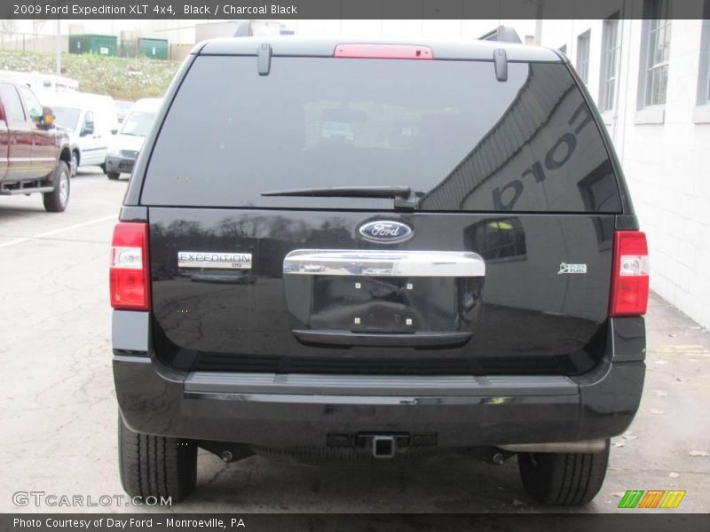 Black / Charcoal Black 2009 Ford Expedition XLT 4x4