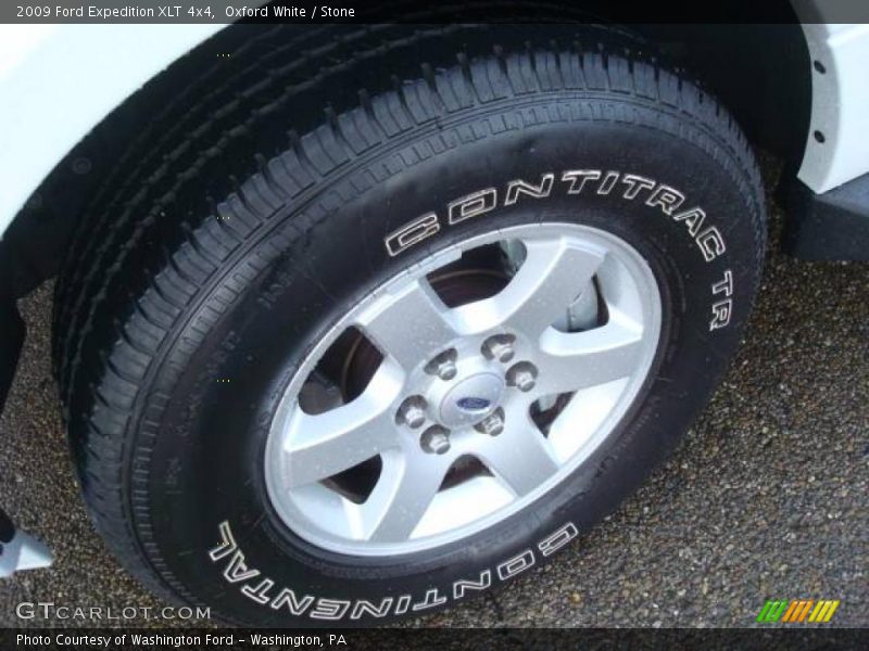 Oxford White / Stone 2009 Ford Expedition XLT 4x4