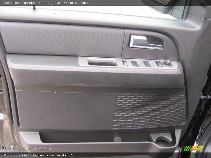 Black / Charcoal Black 2009 Ford Expedition XLT 4x4
