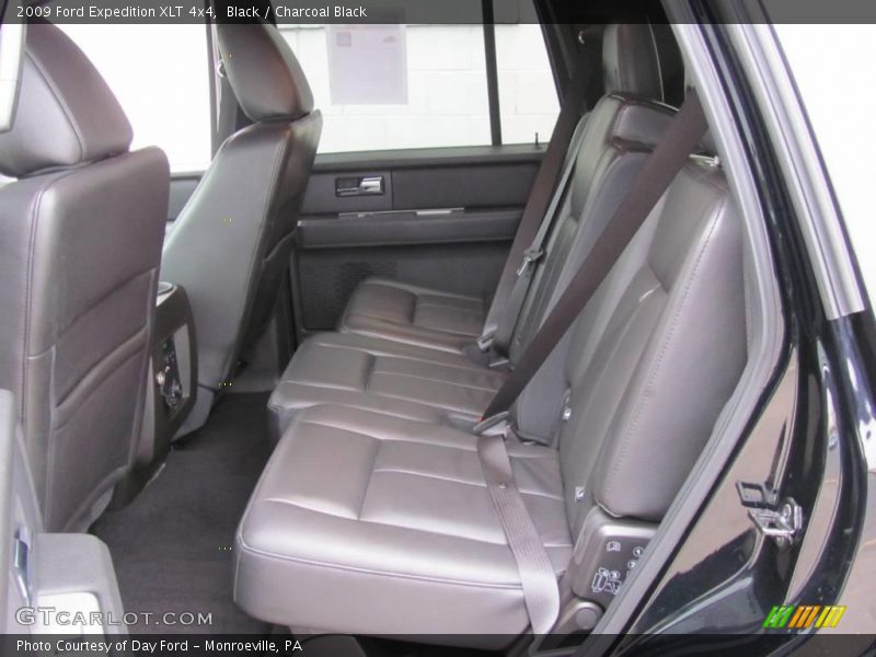 Black / Charcoal Black 2009 Ford Expedition XLT 4x4