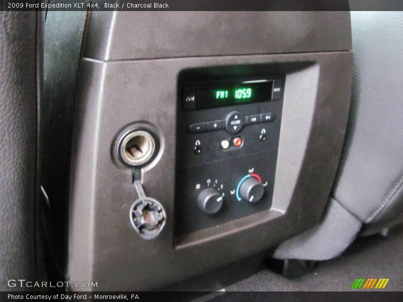 Black / Charcoal Black 2009 Ford Expedition XLT 4x4