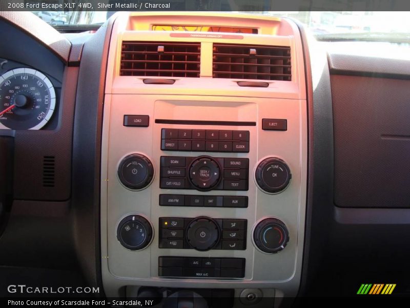 Silver Metallic / Charcoal 2008 Ford Escape XLT 4WD