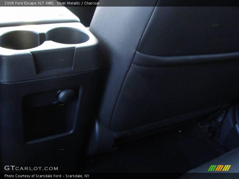 Silver Metallic / Charcoal 2008 Ford Escape XLT 4WD