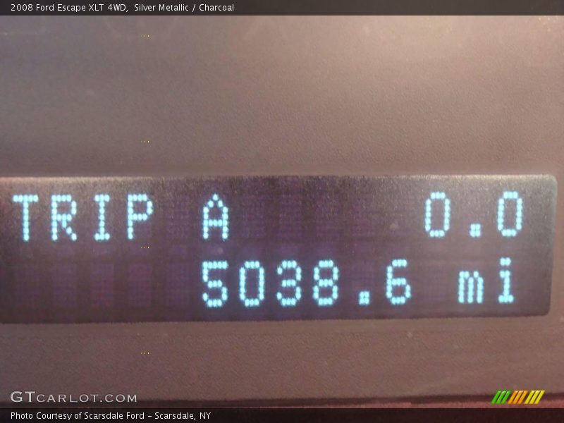 Silver Metallic / Charcoal 2008 Ford Escape XLT 4WD