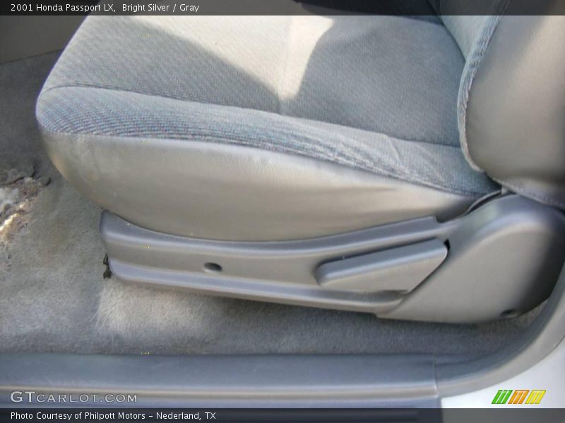 Bright Silver / Gray 2001 Honda Passport LX