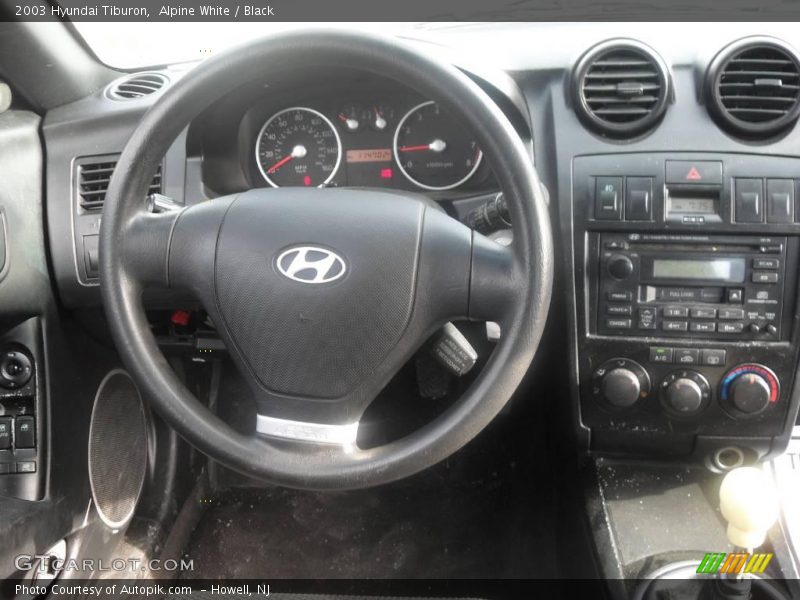 Alpine White / Black 2003 Hyundai Tiburon