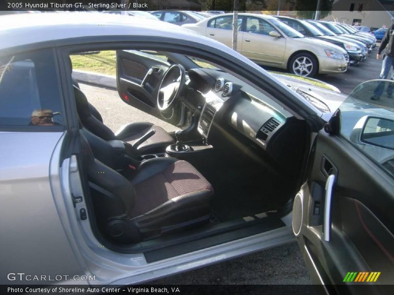 Sterling Silver / Black 2005 Hyundai Tiburon GT