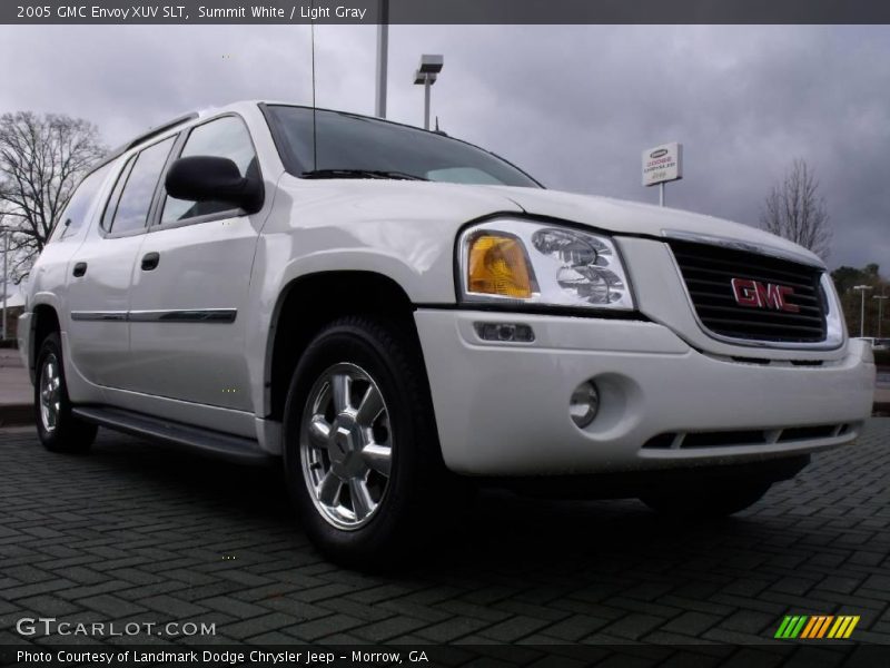 Summit White / Light Gray 2005 GMC Envoy XUV SLT