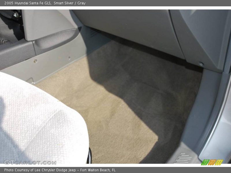 Smart Silver / Gray 2005 Hyundai Santa Fe GLS