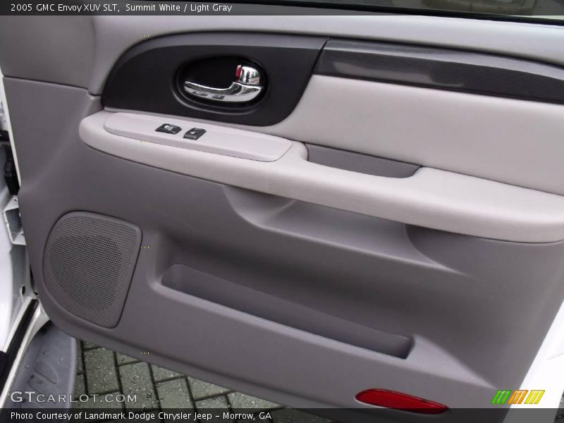 Summit White / Light Gray 2005 GMC Envoy XUV SLT